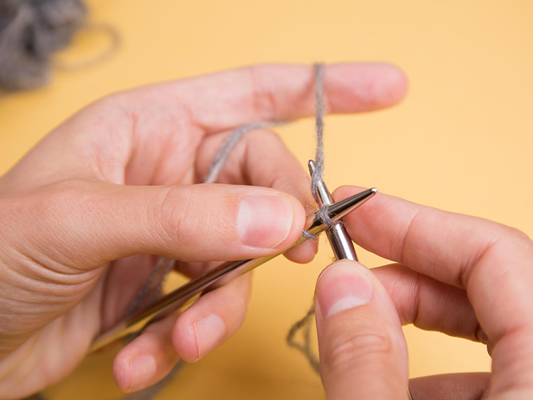 SCHAL MIT FARBVERLAUF UND ZOPFMUSTER Schritt 4